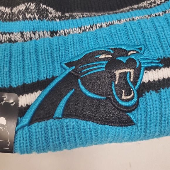 NEW 2021 NFL NEW ERA ON FIELD SIDELINE POM BEANIE - Carolina Panthers - Picture 2 of 3